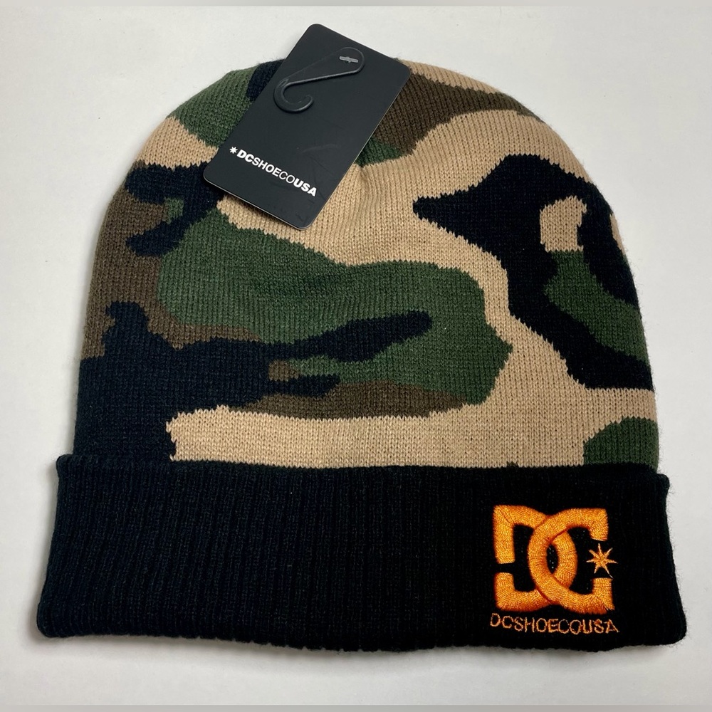 🆕 DC Shoe Co USA Camp Beanie